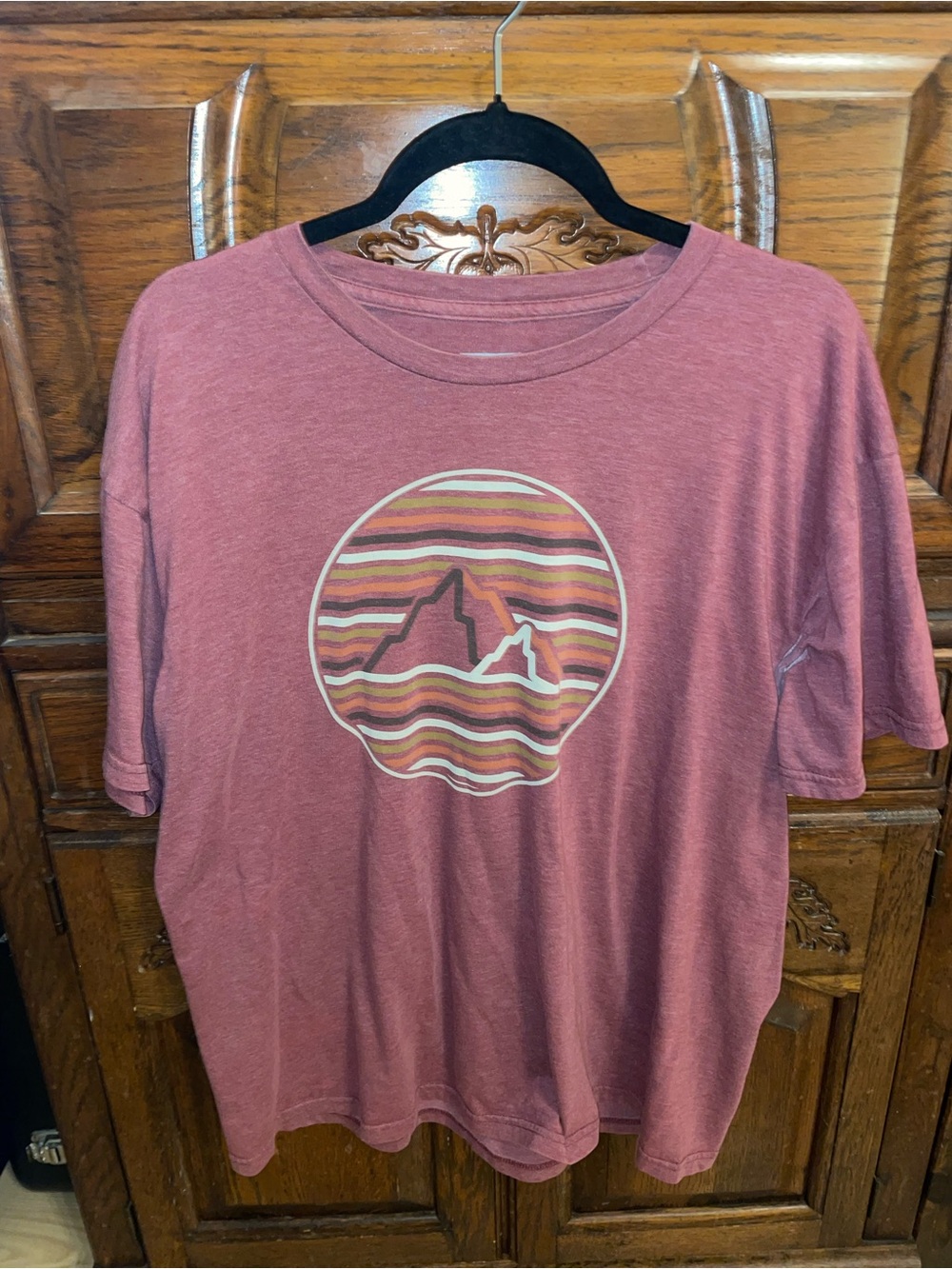 Marmot Short-Sleeve Red Graphic Tee, size XL